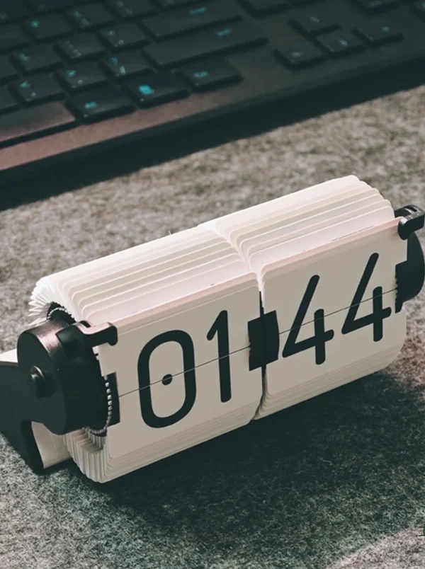 batch-10-2 Flip Clock-01